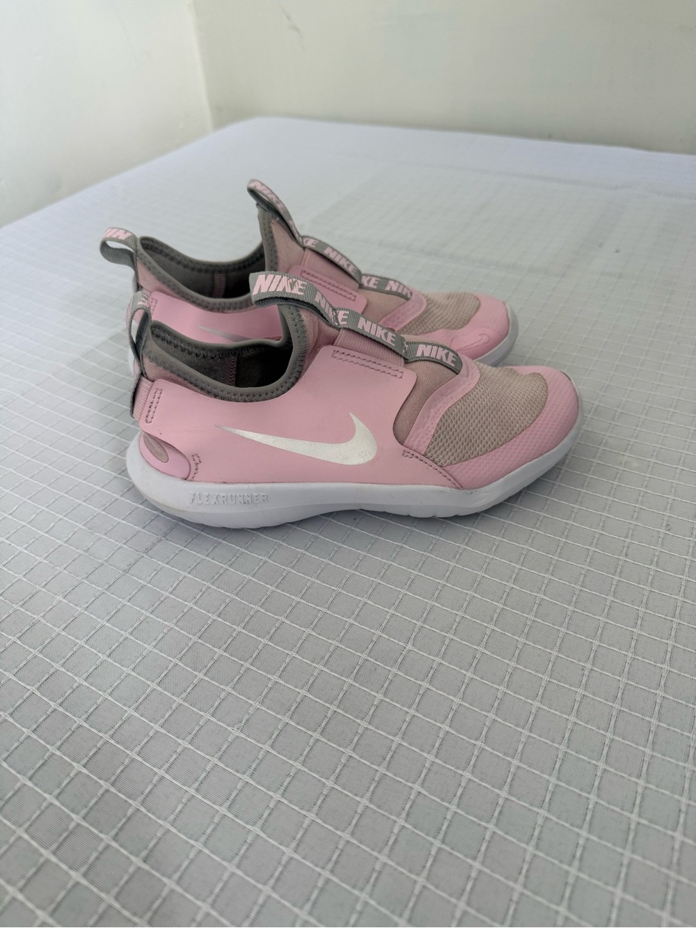 Nike Flex Runner  Kids Slip-On Sneakers Pink/Gray/White 2Y